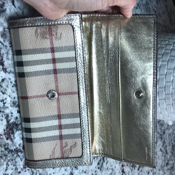 Burberry Handbags - Burberry Wallet